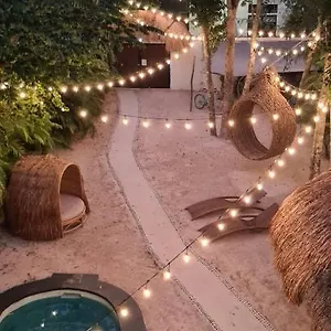 Loto , Tulum Mexico